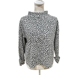 Ann Taylor Black and White Leopard Print Long Sleeve Top mock neck size medium